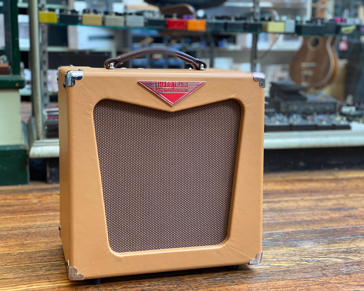 Blues hotsell harp amps