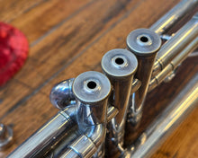 Load image into Gallery viewer, Olds NP-12 MST Pro Trumpet
