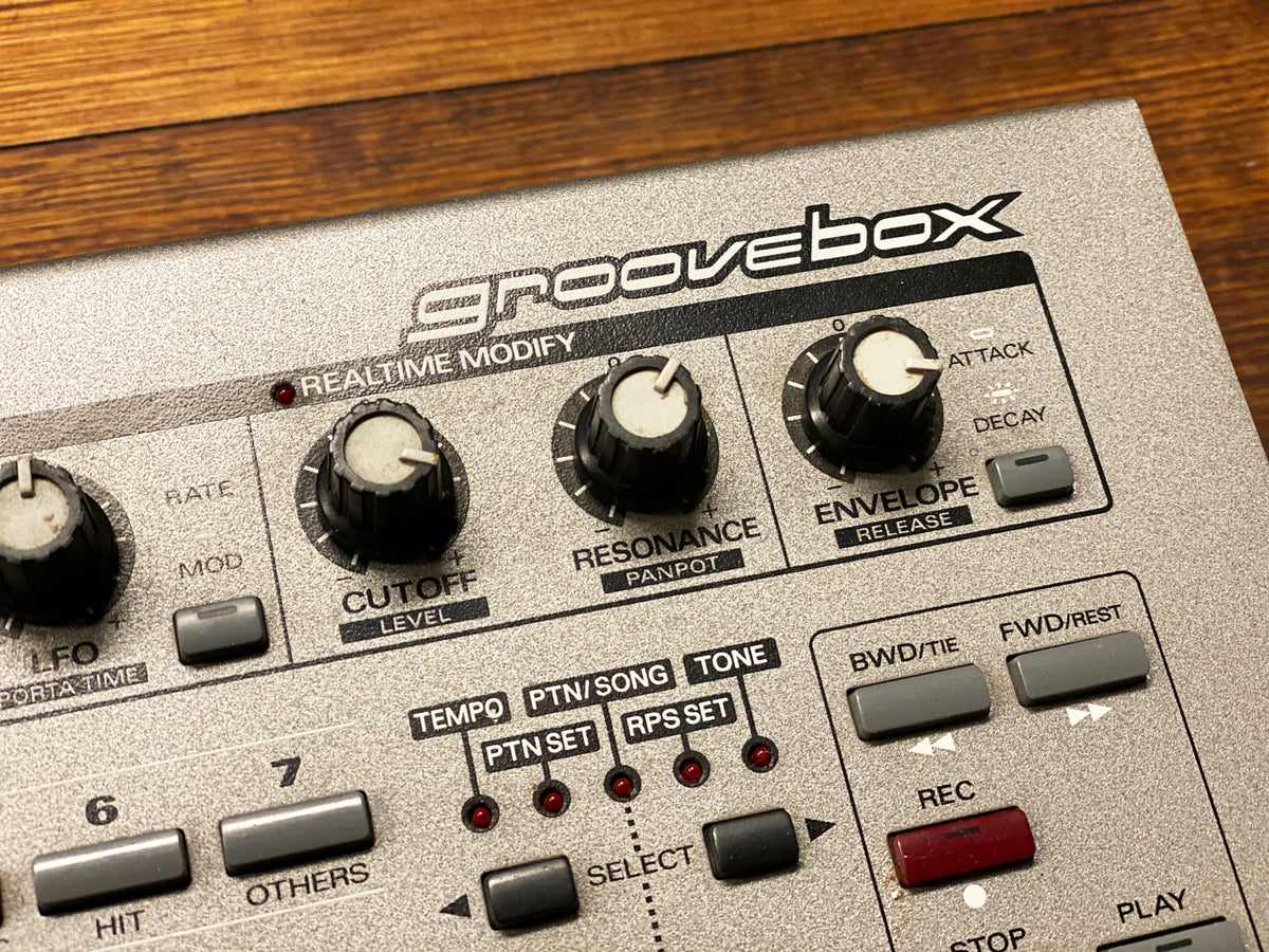 Roland MC-303 – Found Sound