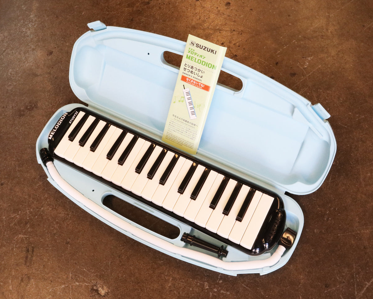 Suzuki Study 32 Key Alto Melodica Black