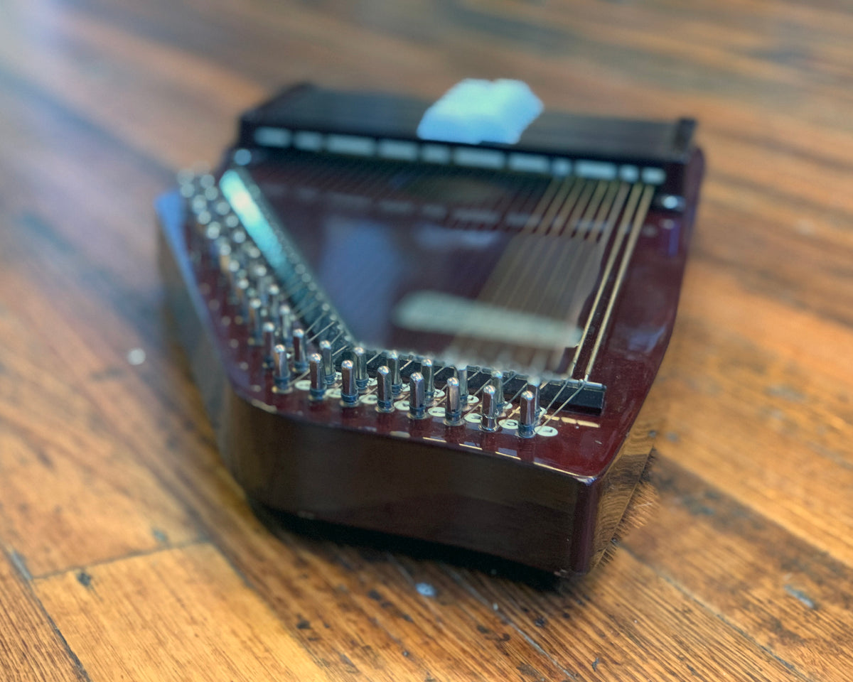 Tokai Gakki Chroma Harp Autoharp – Found Sound