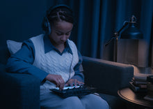 Load image into Gallery viewer, Novation Circuit - Rhythm Groovebox Sampler