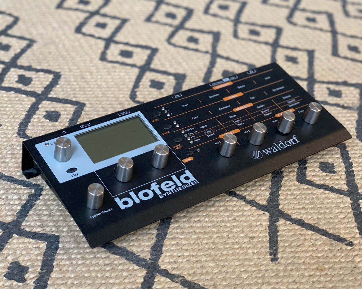 Waldorf online blofeld black