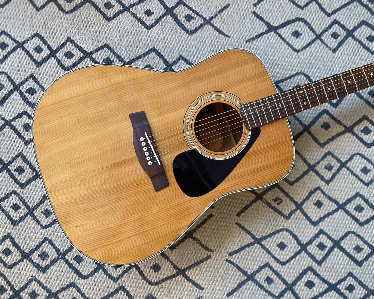 Yamaha fg 151 price sale