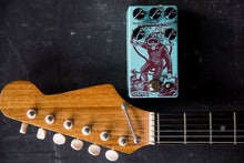 Load image into Gallery viewer, Walrus Audio Deep Six Compressor V3