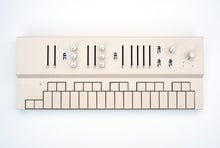 Load image into Gallery viewer, Vongon Replay Polyphonic Synthesizer with Multi-Mode Arpeggiator
