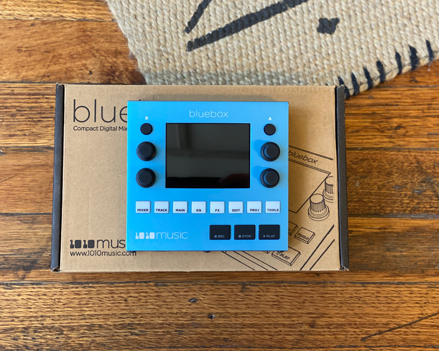 1010MUSIC Bluebox【メーカーメンテナンス済】 【公式通販】