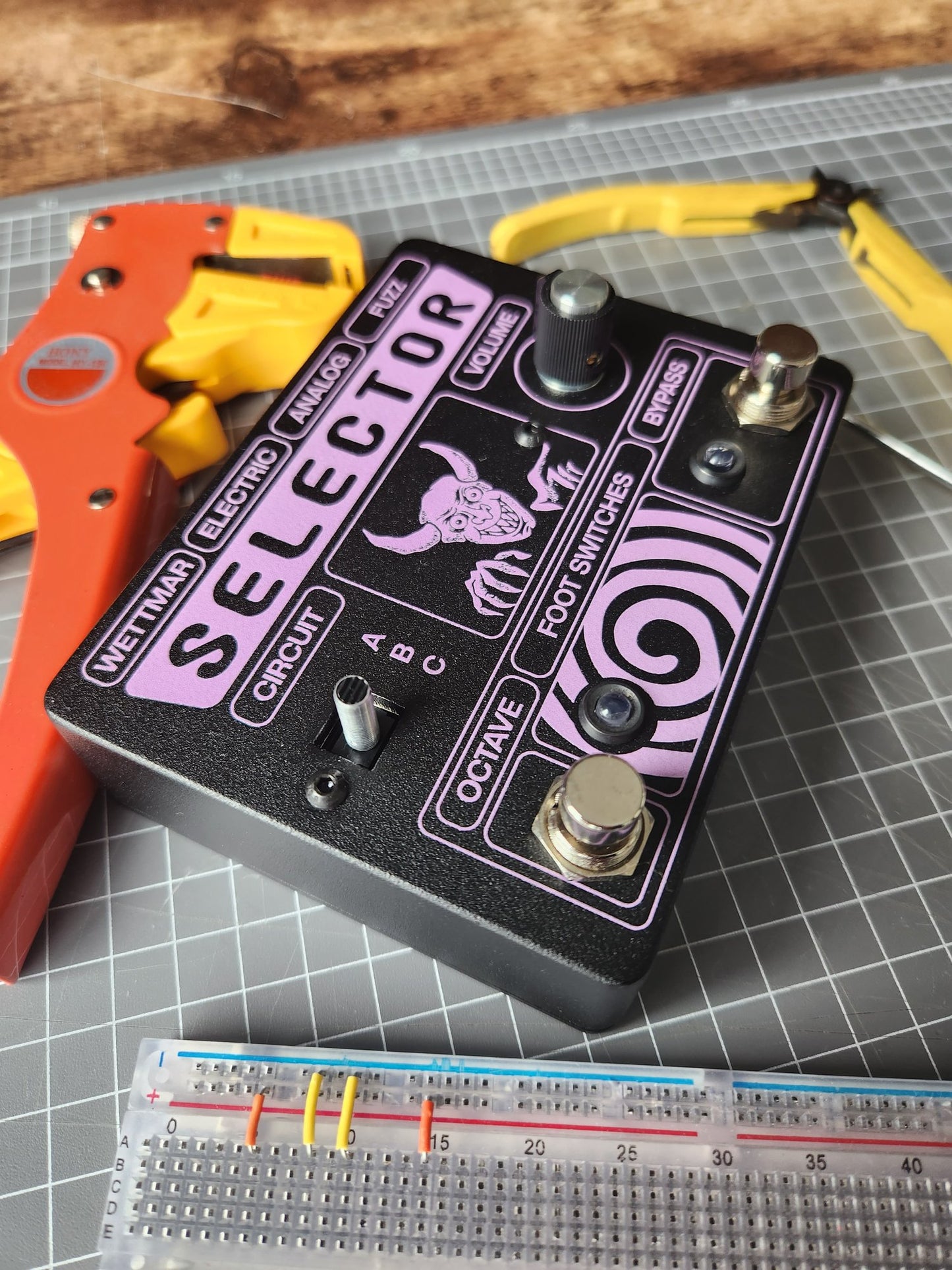 Wettmar Electric Analog Fuzz Selector