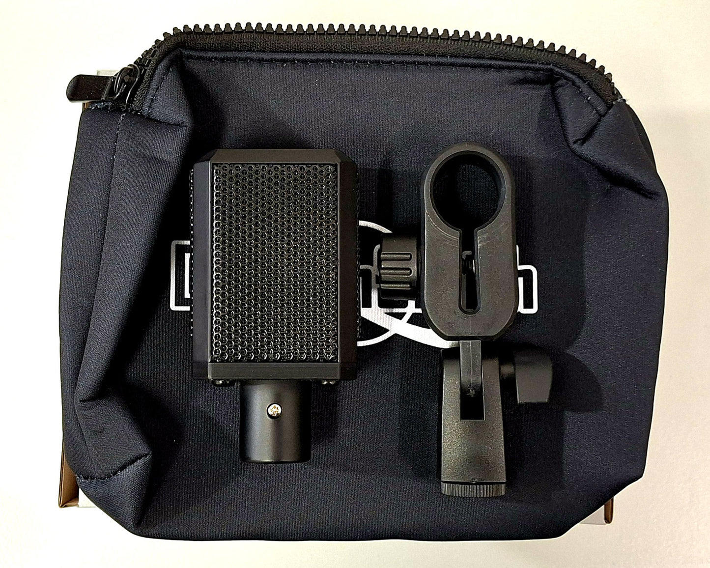 DrAlienSmith Capsule8 Figure 8 Dynamic Microphone