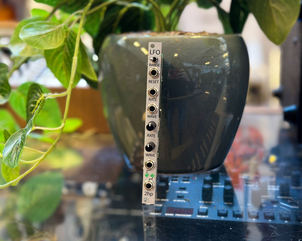 2hp LFO - Silver