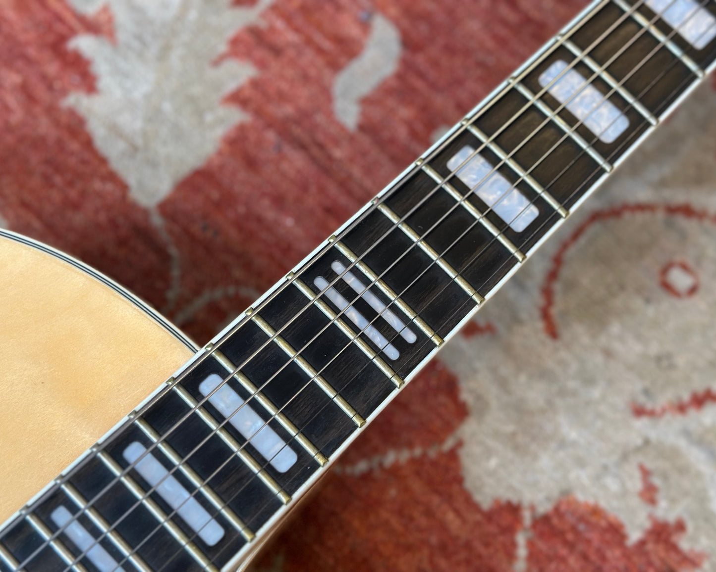 Hagstrom HJ500 Archtop