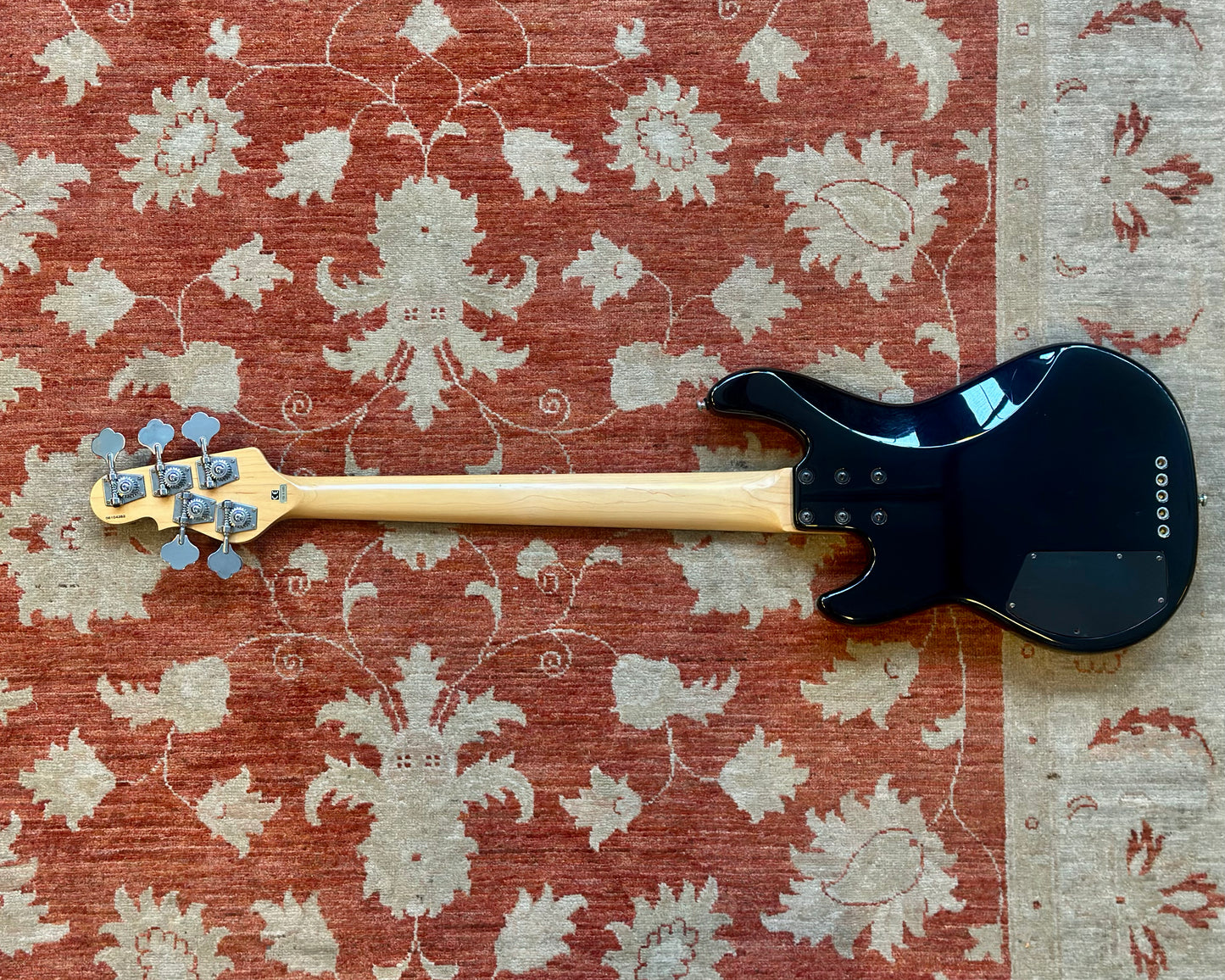 G&L L-2500 5 String Bass
