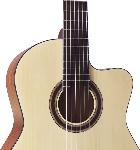 Altura A1M-CE Alumna Series Classical A/E Cutaway with Gig Bag