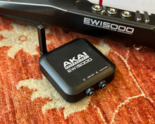 Load image into Gallery viewer, AKAI EWI5000 Wireless Electronic Wind Instrument
