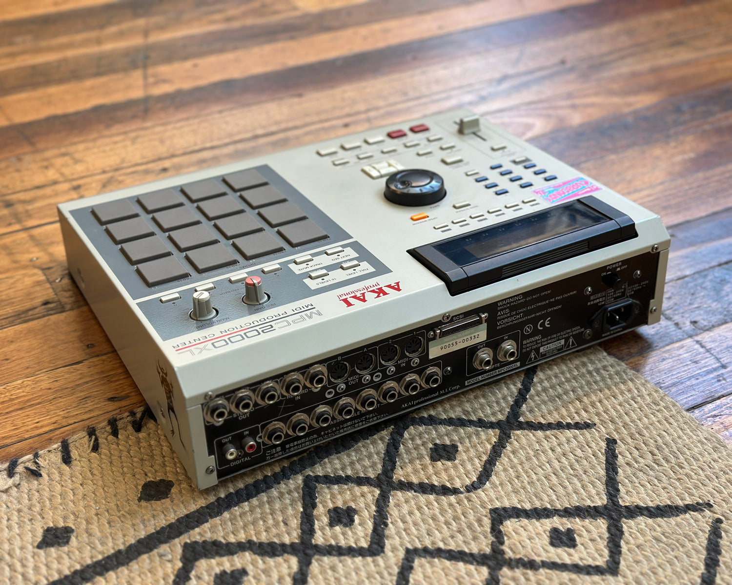 Akai MPC2000XL MIDI Production Center w/EB16 Effects, 8 Akai MPC2000XL MIDI Production Center w/EB16 Effects, 8
