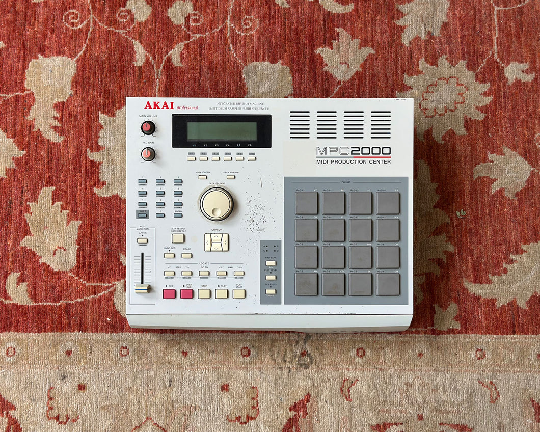 AKAI MPC2000 MIDI Production Center