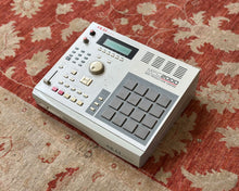 Load image into Gallery viewer, AKAI MPC2000 MIDI Production Center

