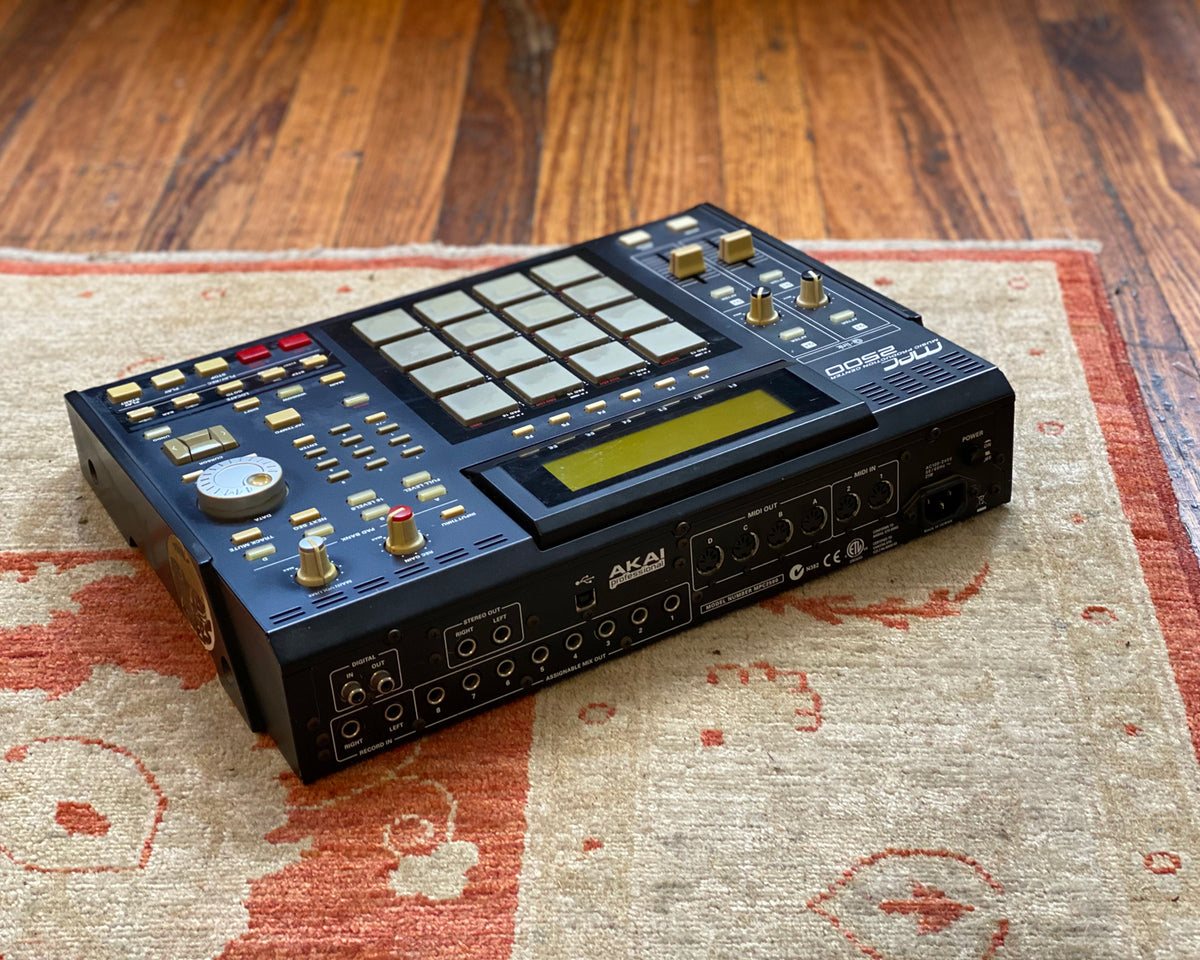AKAI MPC2500 Music Production Center - Drum Machine Sampler and MIDI S ...