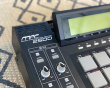 Load image into Gallery viewer, AKAI MPC2500 Music Production Center - Drum Machine Sampler and MIDI Sequencer
