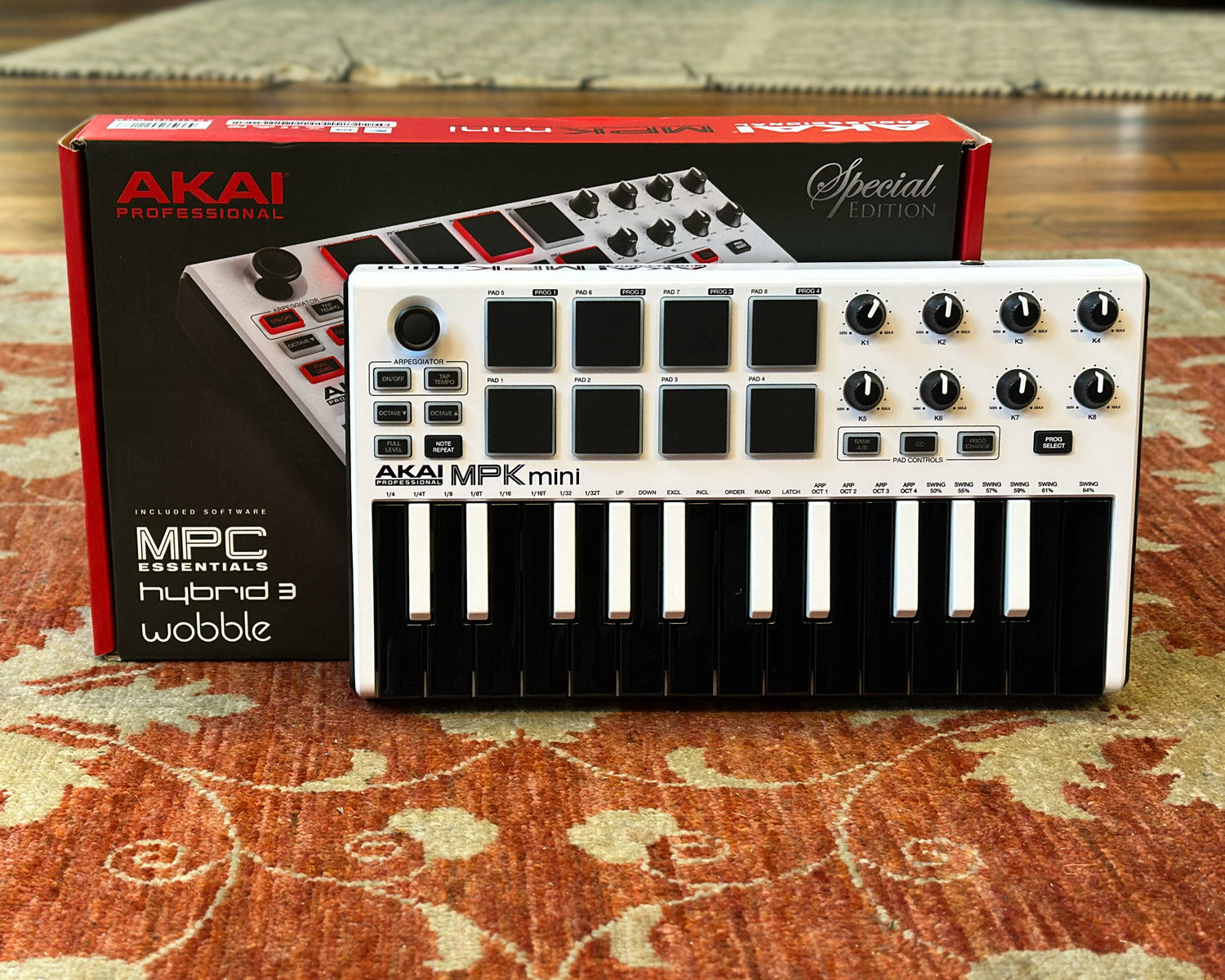 AKAI MPK mini Mk2 SE White – Found Sound
