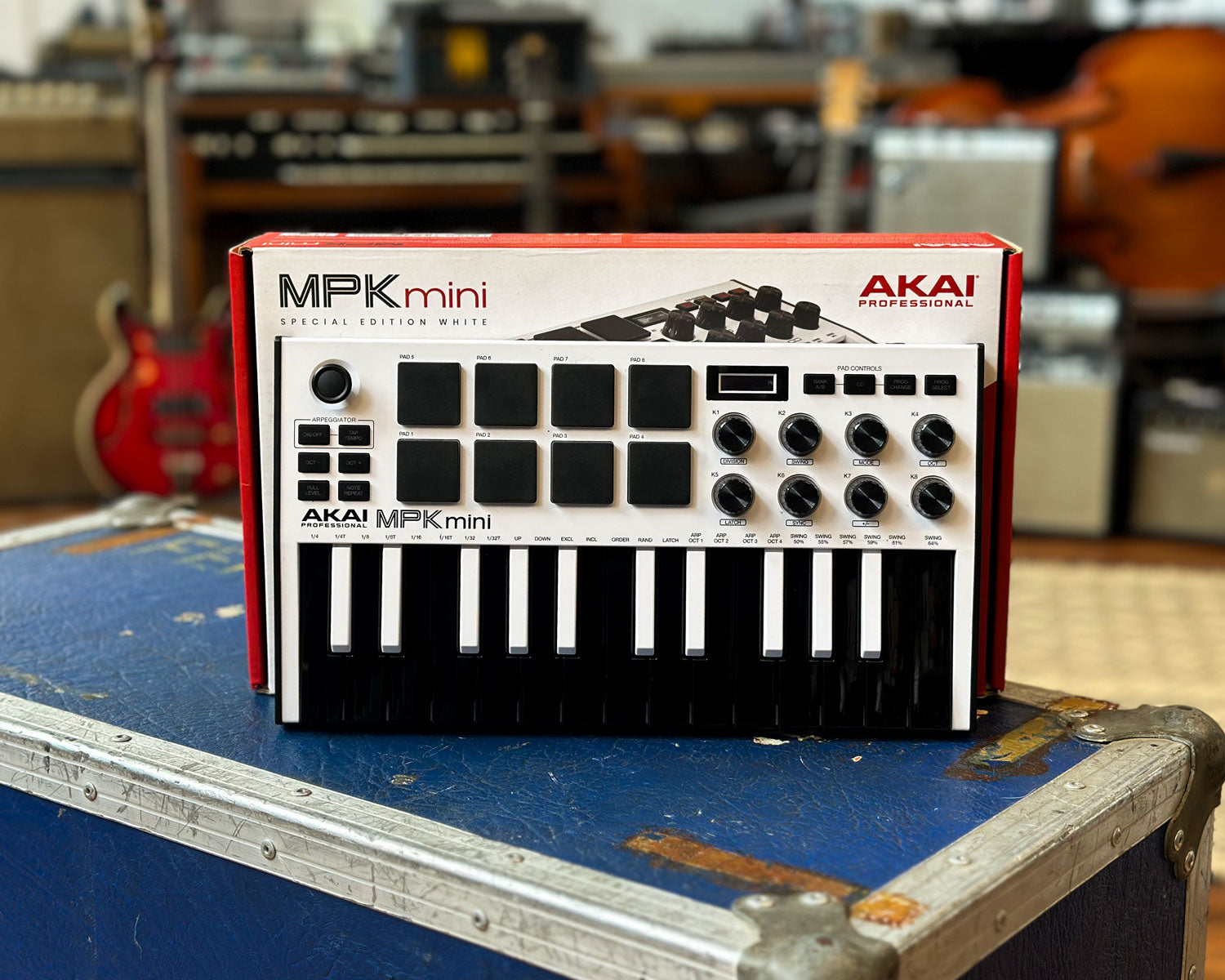 AKAI MPK mini Mk3 SE White – Found Sound