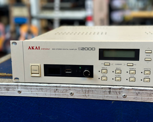 AKAI S2000 Midi Stereo Digital Sampler