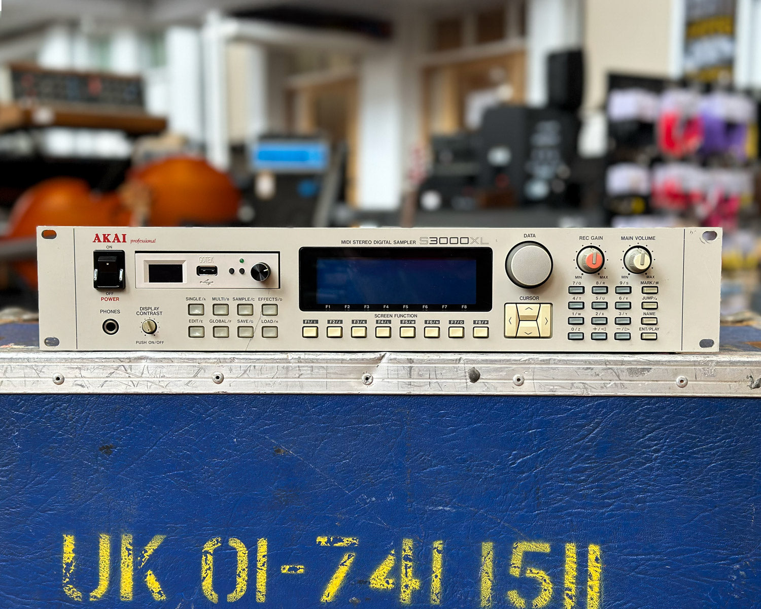 AKAI S3000XL 16 Bit Professional Stereo Digital Sampler with USB