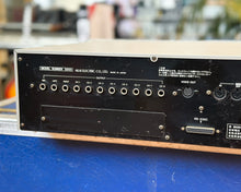 Load image into Gallery viewer, AKAI S900 Midi Digital Sampler
