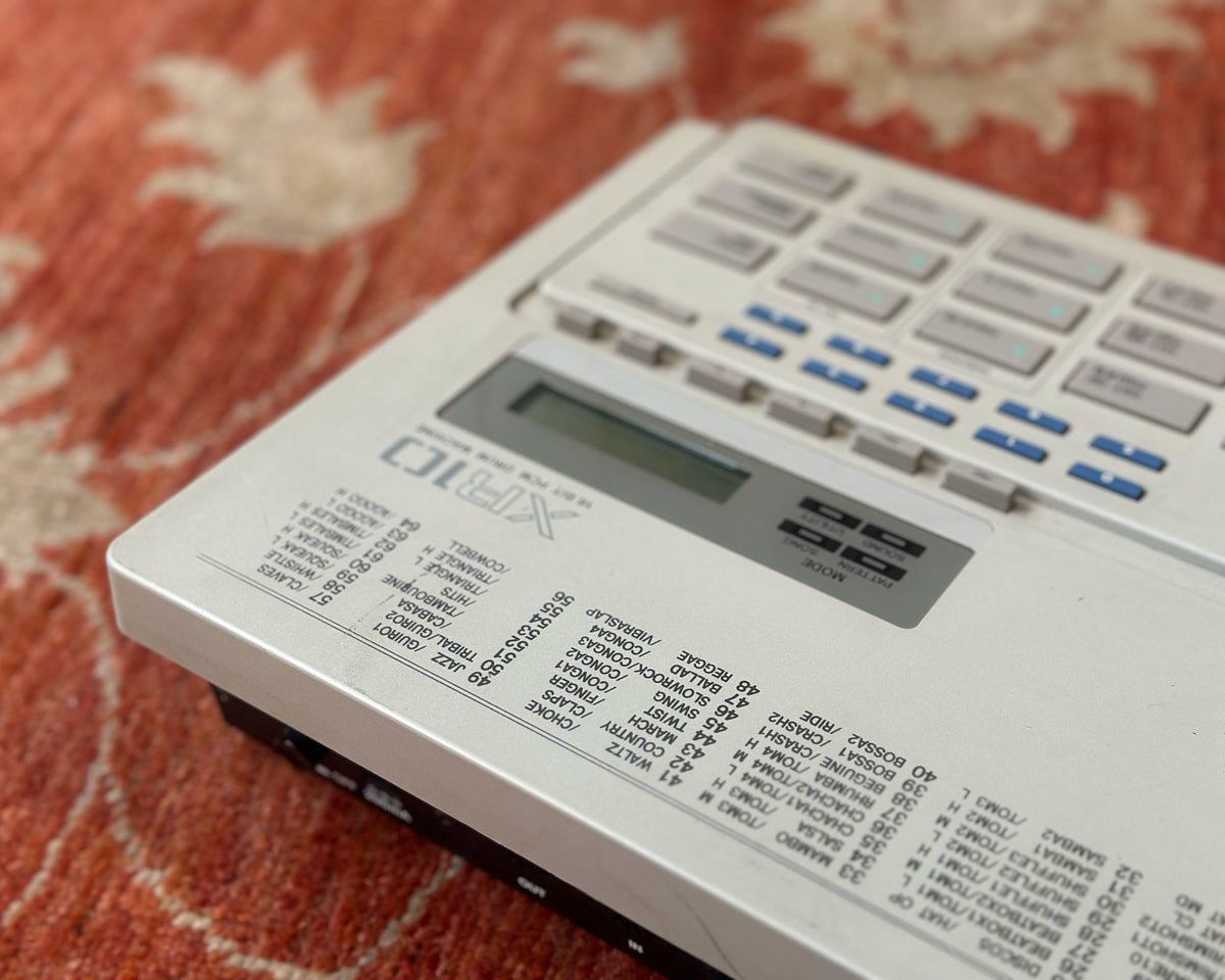 AKAI XR-10