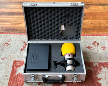 Load image into Gallery viewer, AKG Solidtube Valve Mic w/ Preamp &amp; Hardcase
