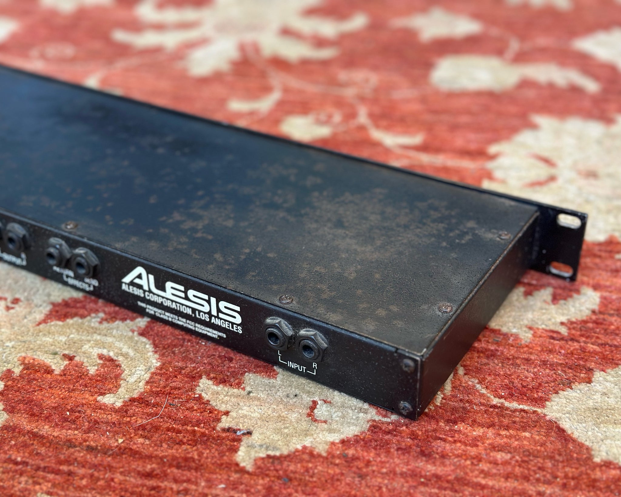 ALESIS Quadraverb GT Guitar Effects Processor – Found Sound