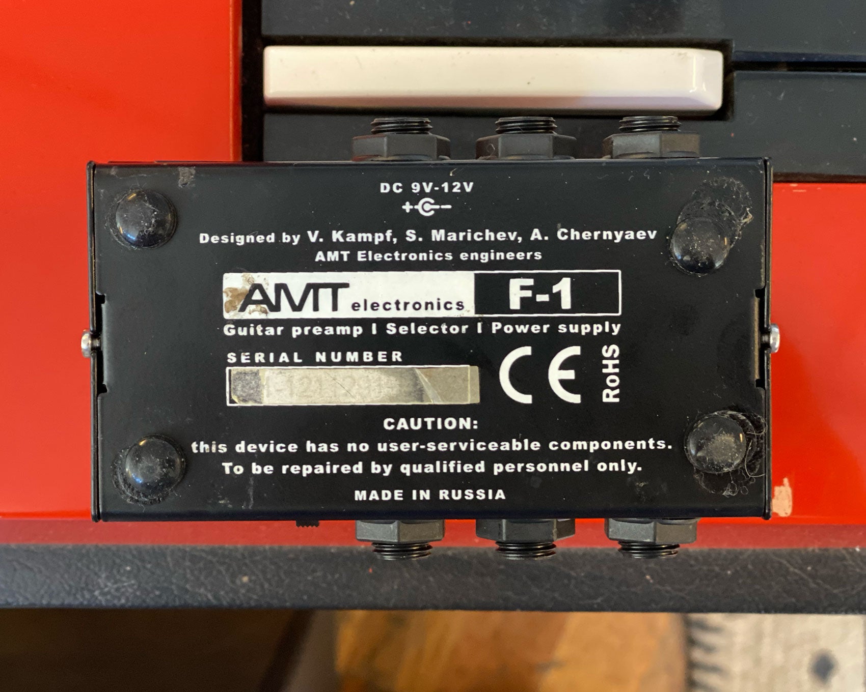 AMT F1-1 kanaal JFET gitaarvoorversterker met cab.sim (Fender Twin Emulate AMT F1-1 kanaal JFET gitaarvoorversterker met cab.sim (Fender Twin Emulate
