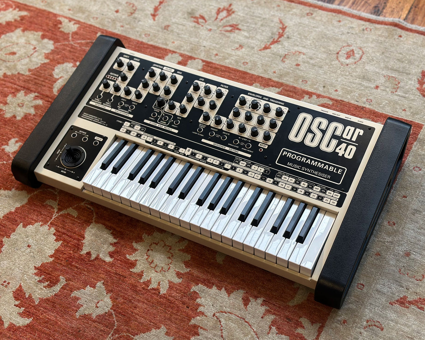APOB Instruments OSCar40 (Oxford Synthesiser Company Clone)