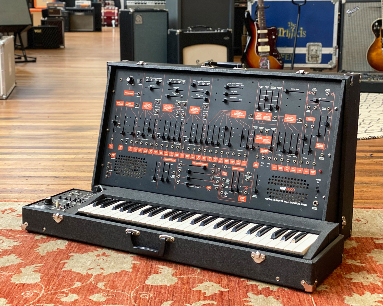 ARP 2600 w/ 3620 Keyboard – Found Sound