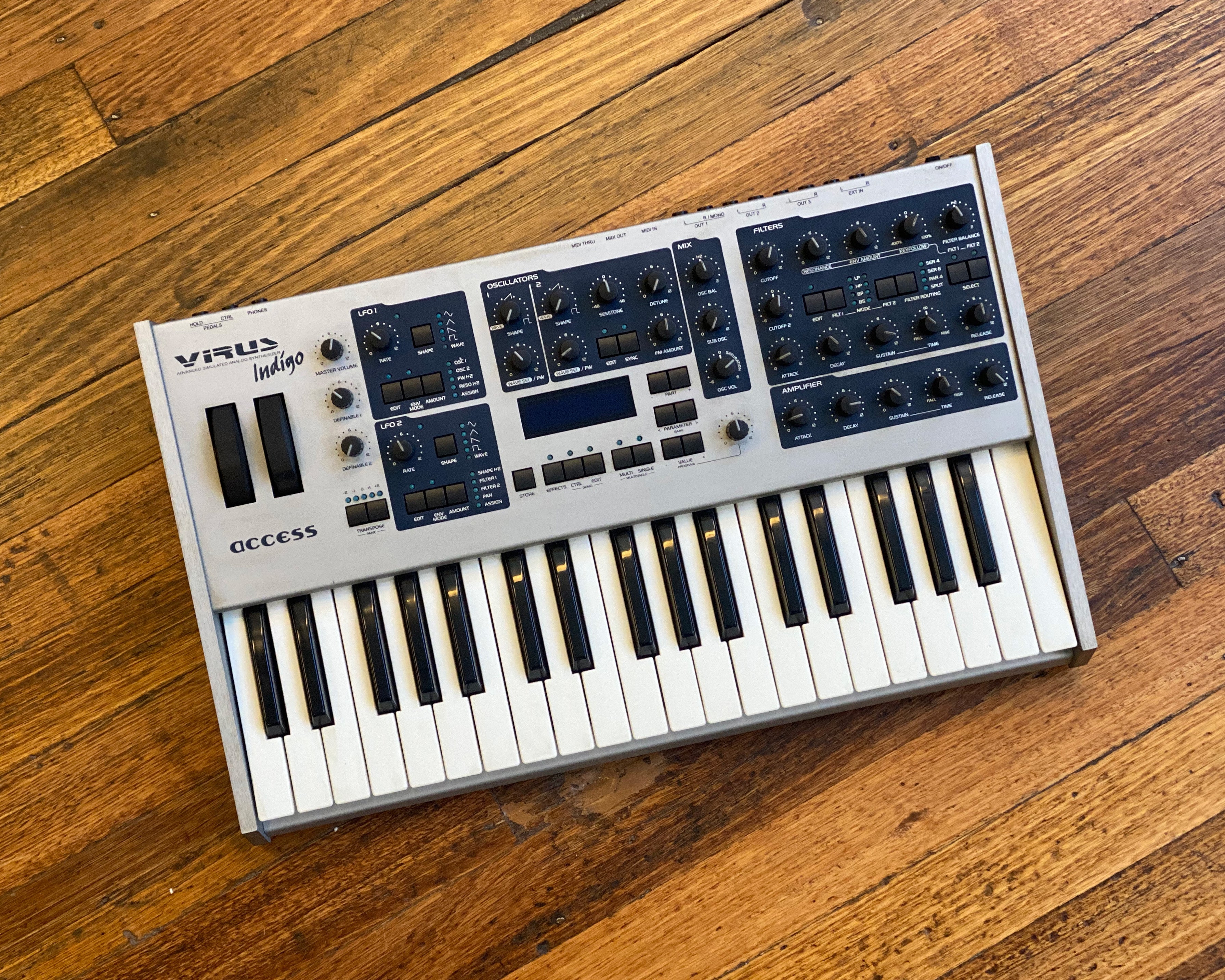 access Virus indigo シンセサイザー　音源モジュール Access Virus Indigo Synthesizer - What To Know & Where To Buy