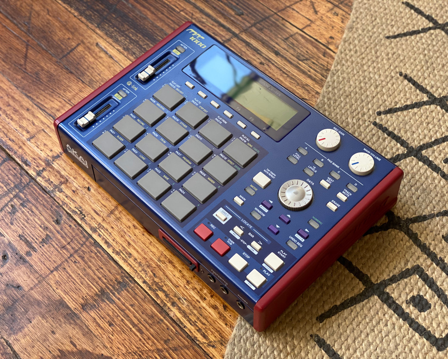 Akai MPC1000 MIDI Production Center - Blue & Red – Found Sound