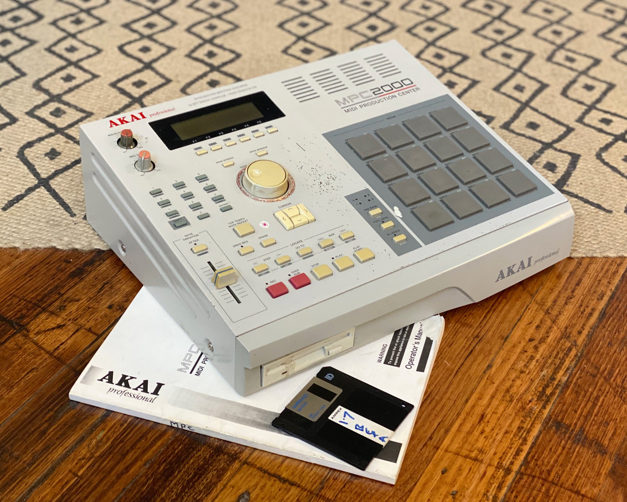 AKAI MPC2000 - 通販 - www.photoventuresnamibia.com