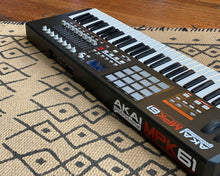 Load image into Gallery viewer, Akai MPK 61
