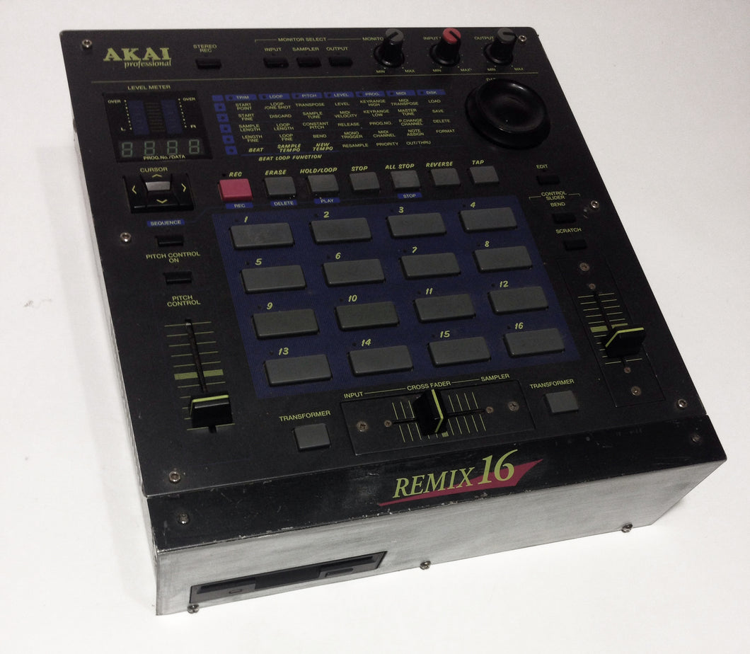 AKAI Remix 16