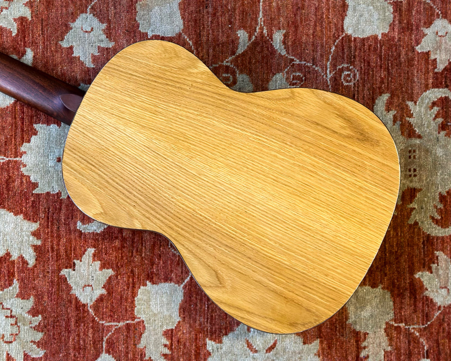 Amada 4735 Classical Guitar
