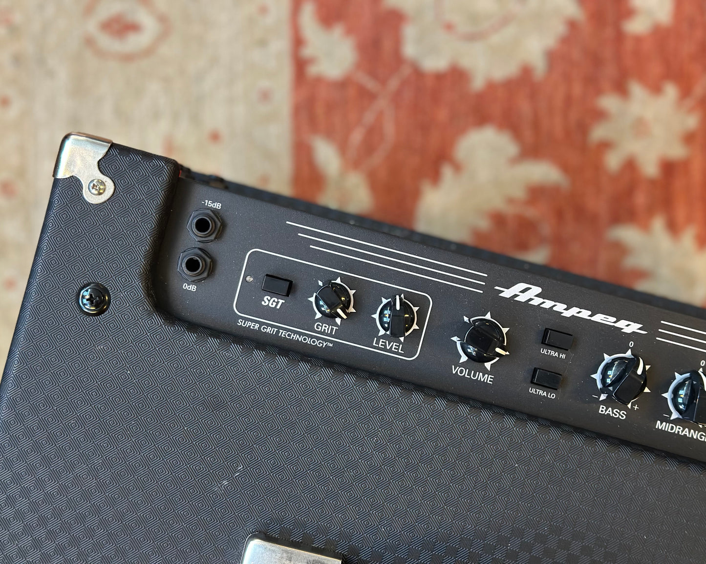 Ampeg Rocket Bass 115 200 Watt Bass Combo