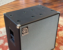 Load image into Gallery viewer, Ampeg SVT-212AV 600 Watt 4Ω 2X12&quot; &amp; Horn
