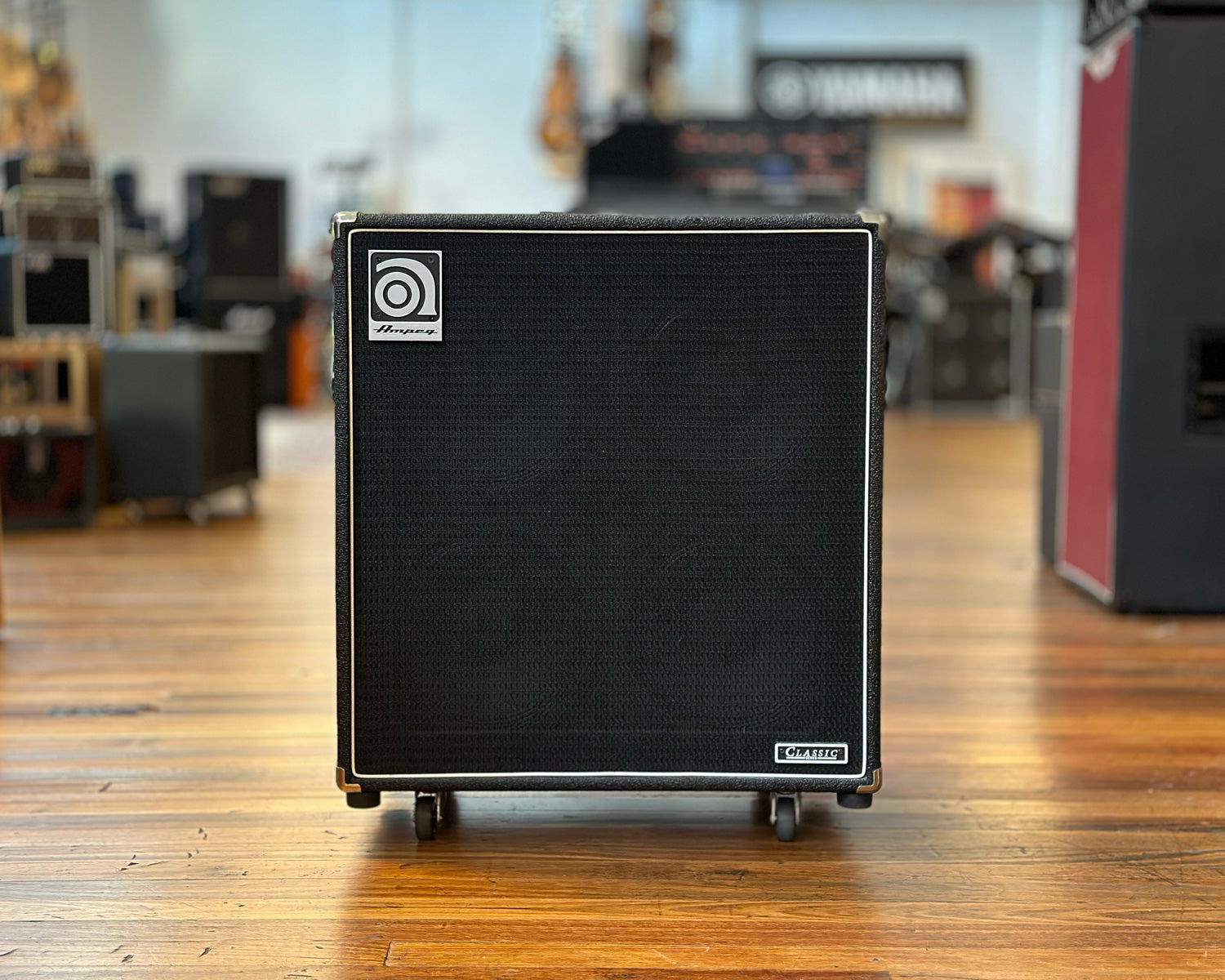 Ampeg SVT 410 HE Classic Bass Cabinet – Found Sound
