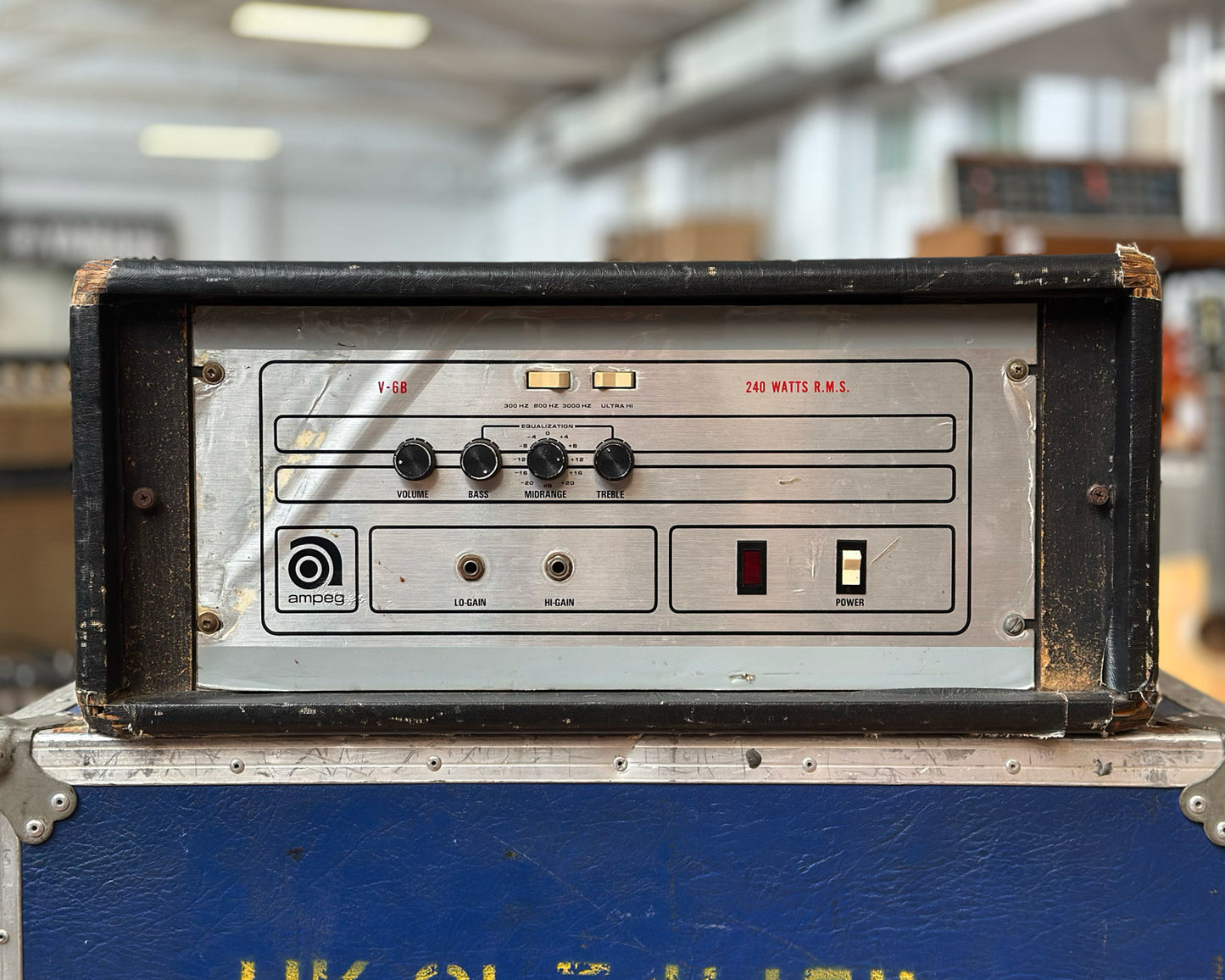 1970s Ampeg V-6B 120 Watt Solid-State Bass Head