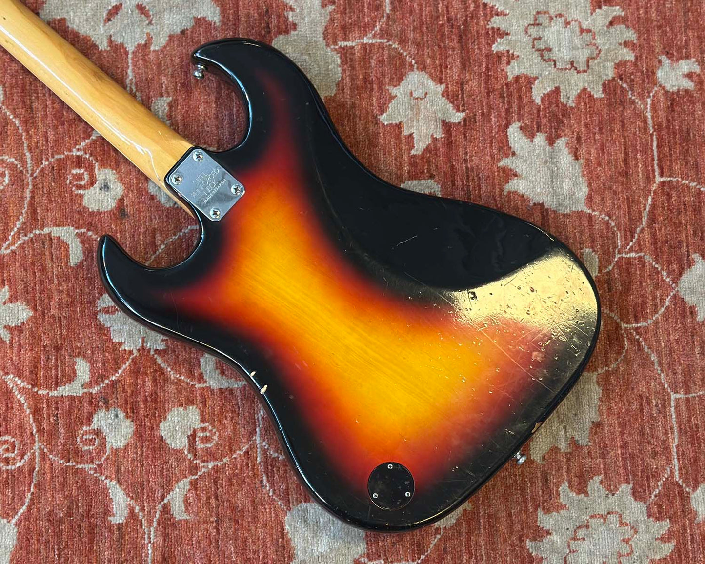 1960s Aria Diamond