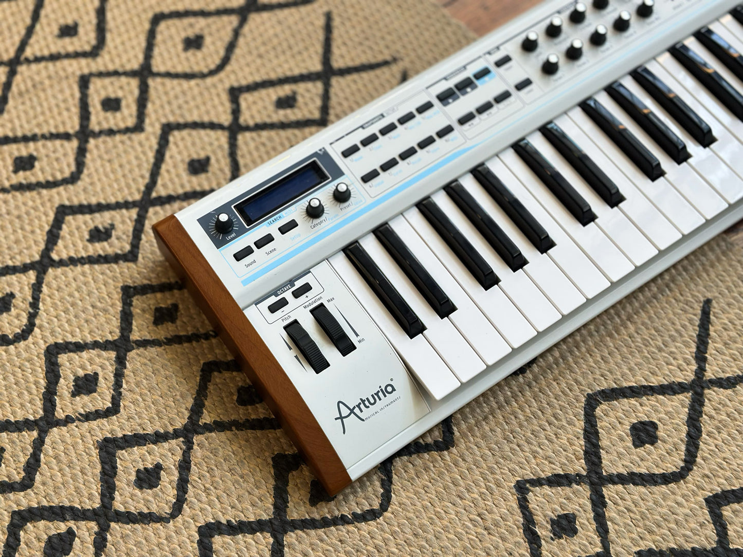 Arturia Analog Experience - The Laboratory 49