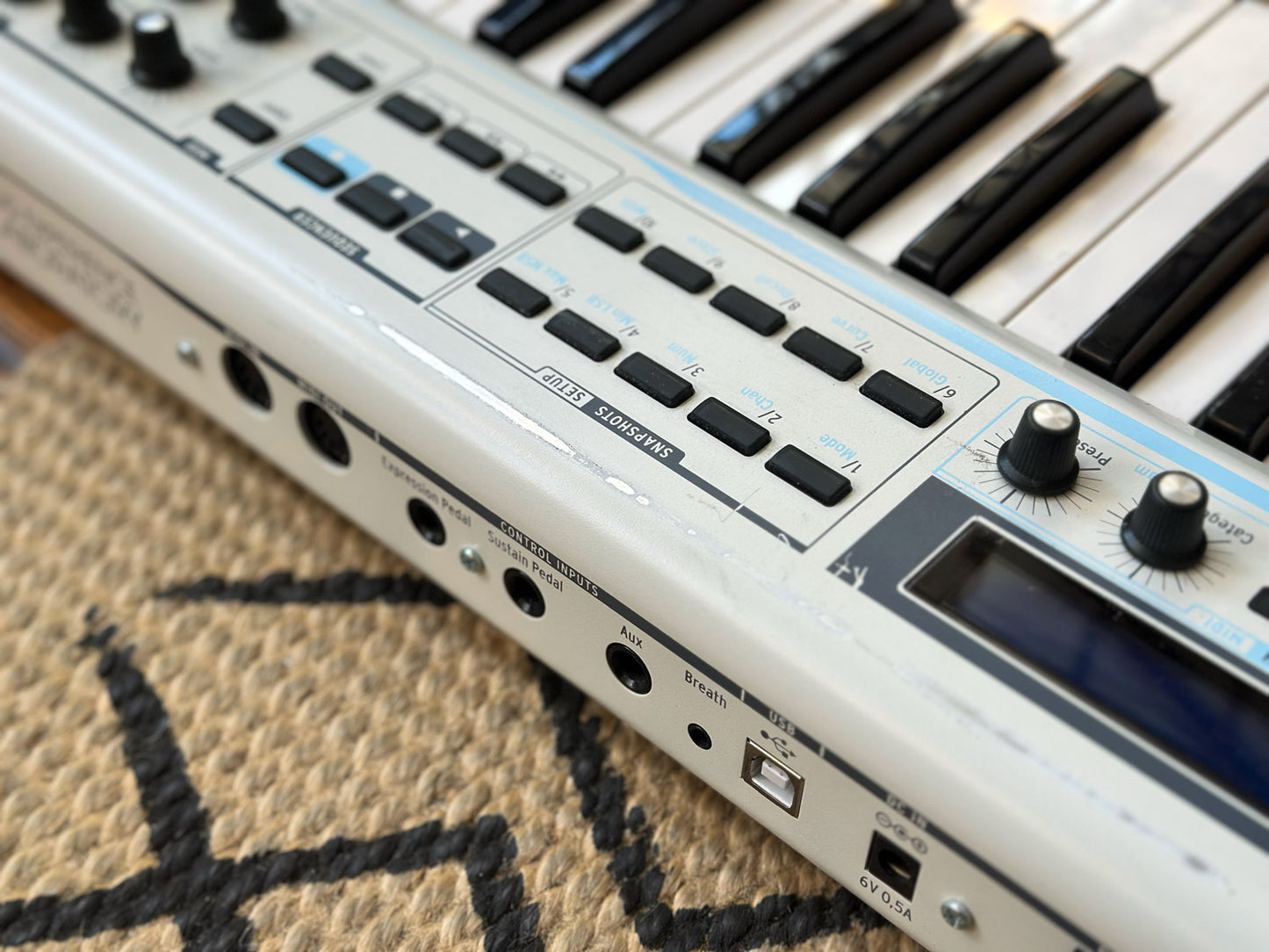 Arturia Analog Experience - The Laboratory 49
