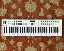 Load image into Gallery viewer, Arturia KeyLab 61 Essential Keyboard Controller - White
