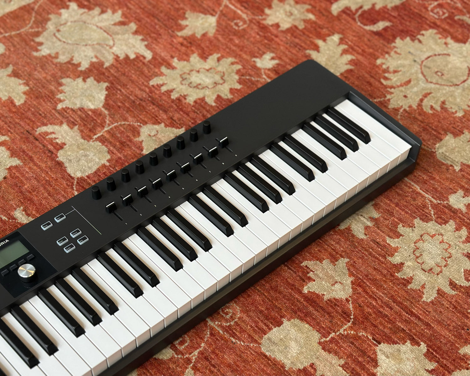 DTM・DAW Arturia KeyLab Essential 88 mk3 Black Arturia KeyLab Essential 88 mk3 - Black – Found Sound