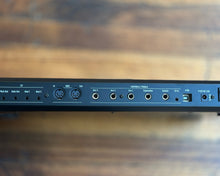 Load image into Gallery viewer, Arturia Keylab 61 Mk2 - Black
